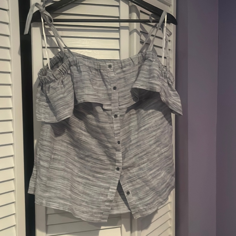Cold shoulder Lucky Brand Blouse